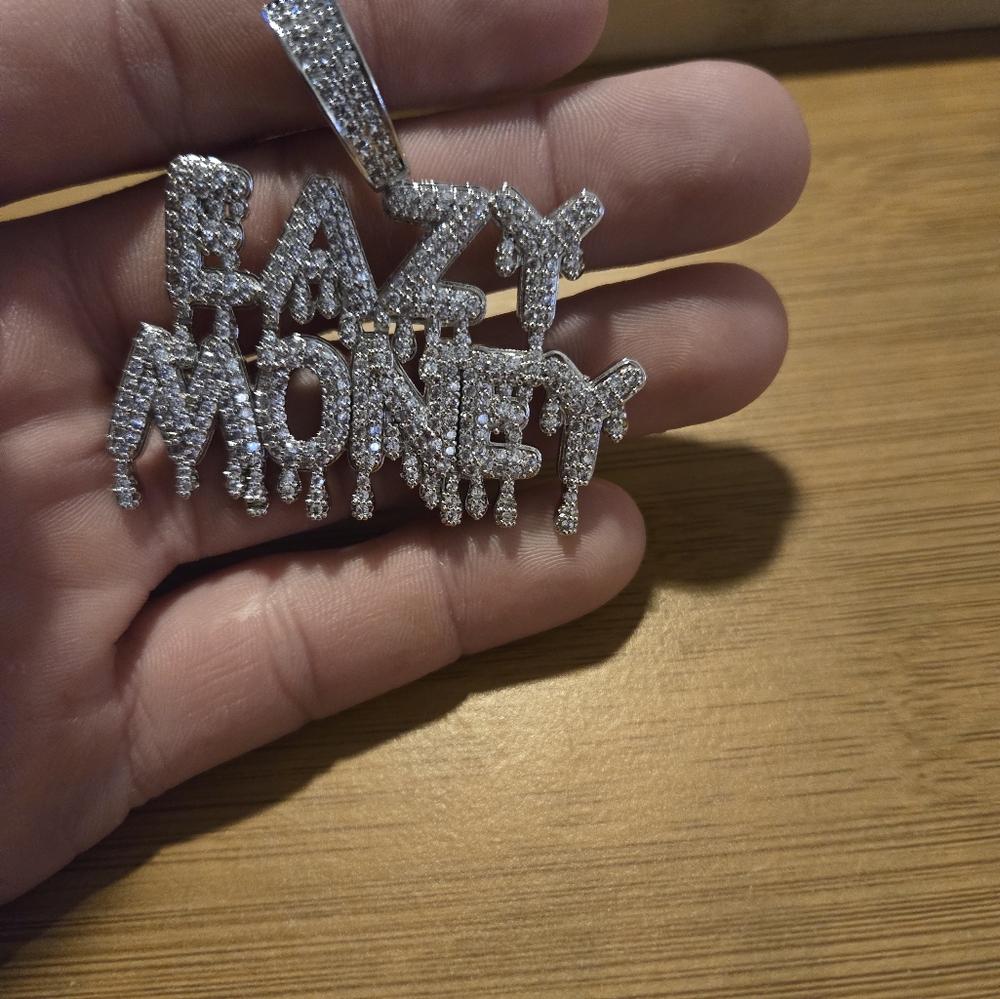 Lazy money pendant